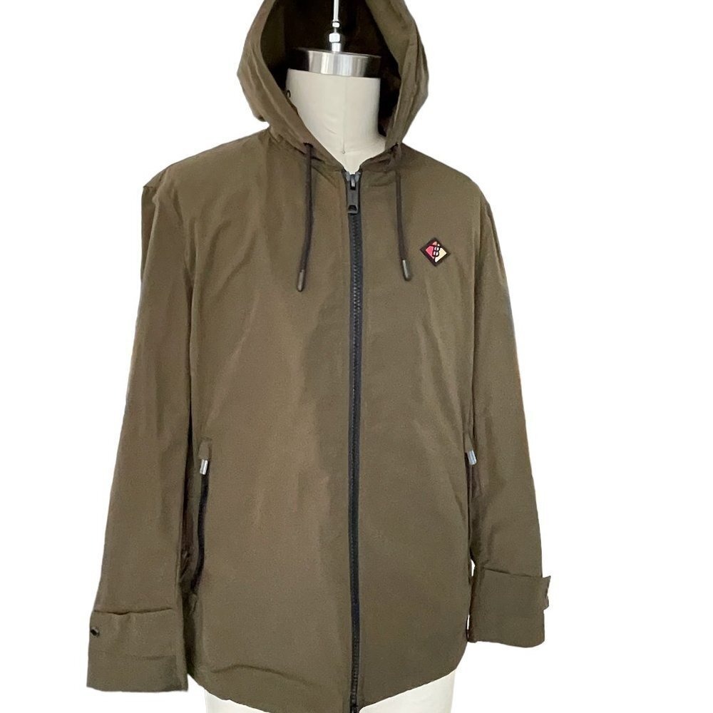 Burberry Everton Nylon Men's hooded Jacket, size 48, 38 US,‎ Oversized styling